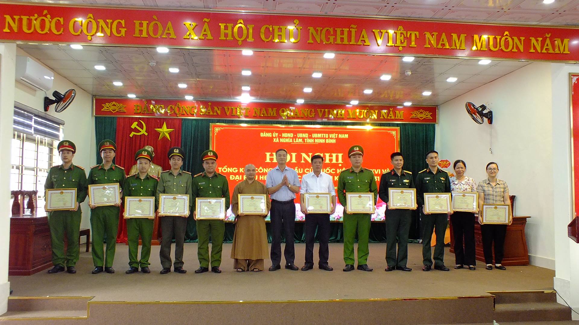 anh tin bai